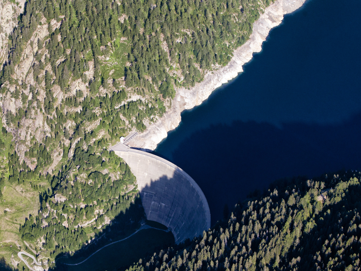 diga fotografata dall'alto