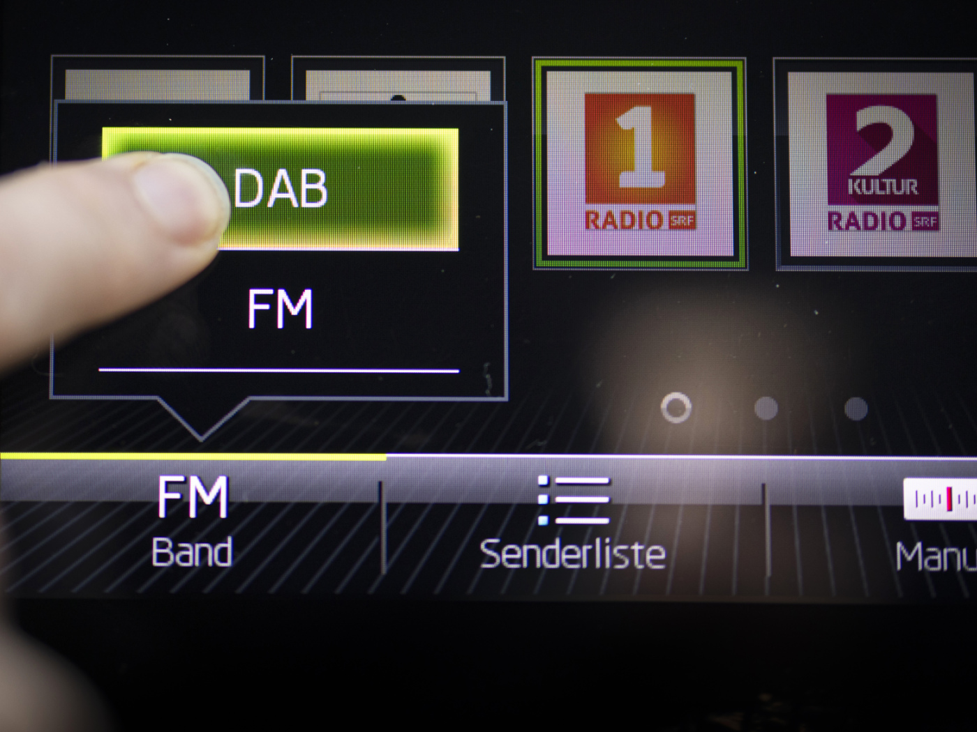 selezione di DAB+ su una radio digitale