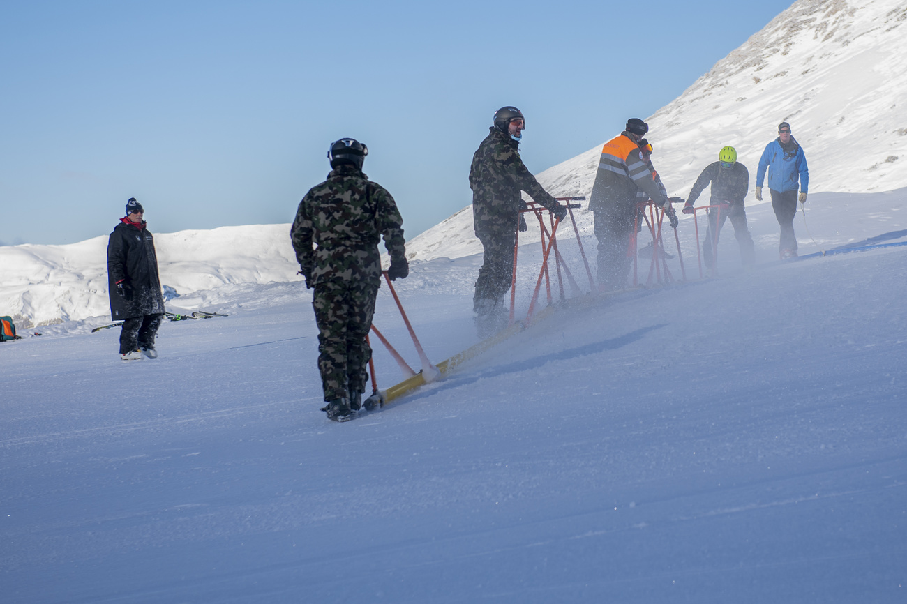 Switzerland’s most famous ski race takes place this Saturday in Wengen. Skiers will race down the 4.4-kilometre Lauberhorn piste, reaching speeds of over 100 km/h.