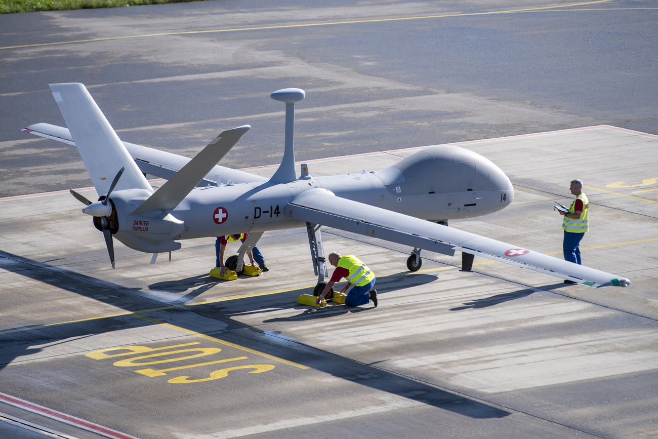 Le drone israélien Hermes-900 aux couleurs suisses