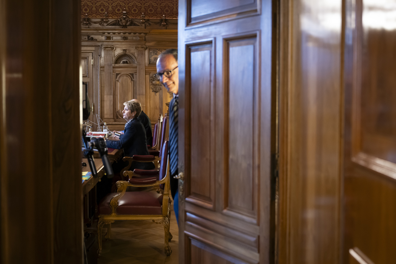 Swiss political life resumed with the year’s first Federal Council meeting, chaired by Karine Keller-Sutter, who holds the rotating Swiss presidency this year.