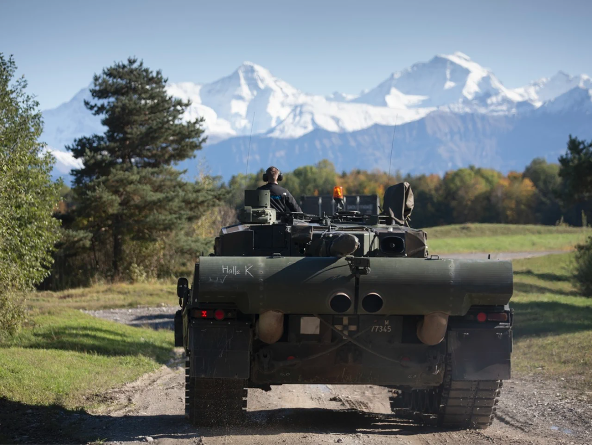 EU member states have approved Switzerland’s participation in the European defence initiative "Military Mobility." The project aims to streamline military movements across European territories, with applications for cross-border transport set to be processed within days.