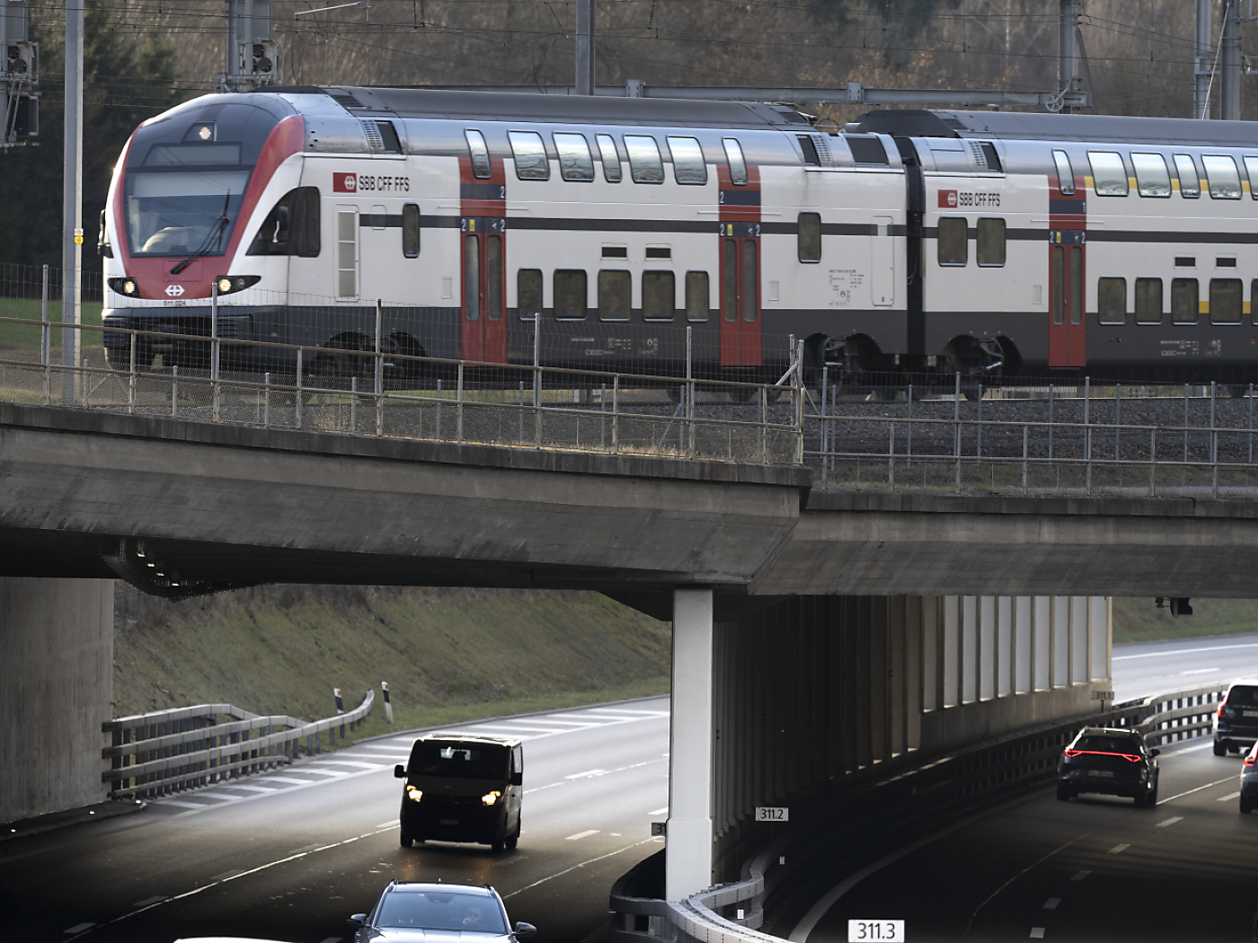 ETH: Artificial intelligence monitors railway bridge stability