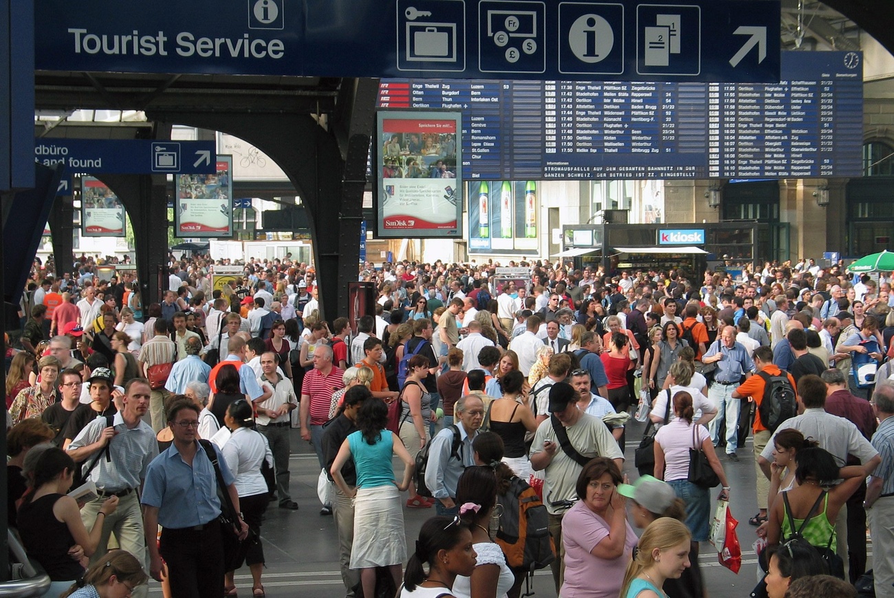 Station crowd