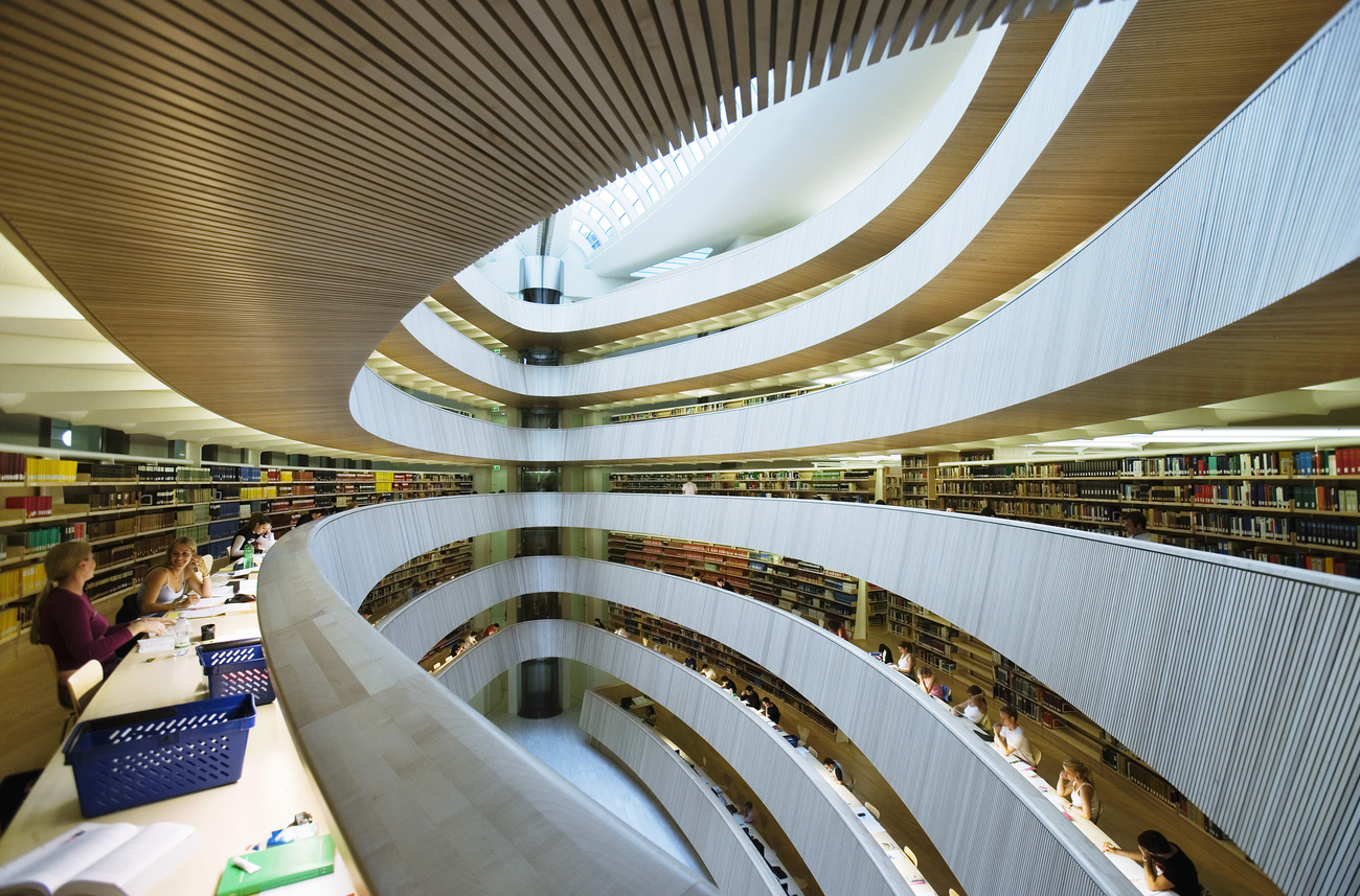 La bibliothèque de la Faculté de droit de l’Université de Zurich.