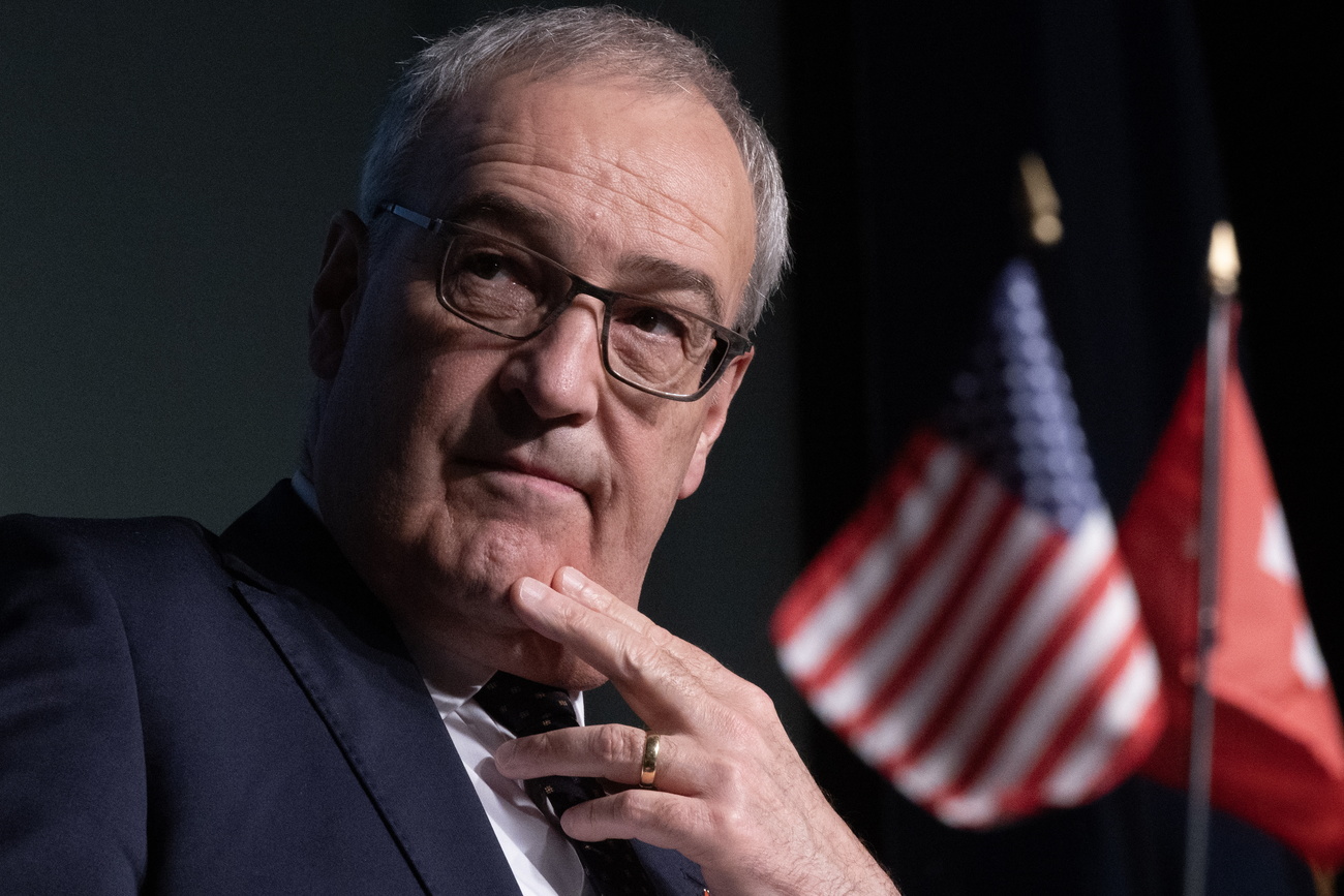 “There is cause for concern, but calm must also be maintained,” stated Swiss Economy Minister Guy Parmelin, addressing the possibility that the US administration might raise customs duties.