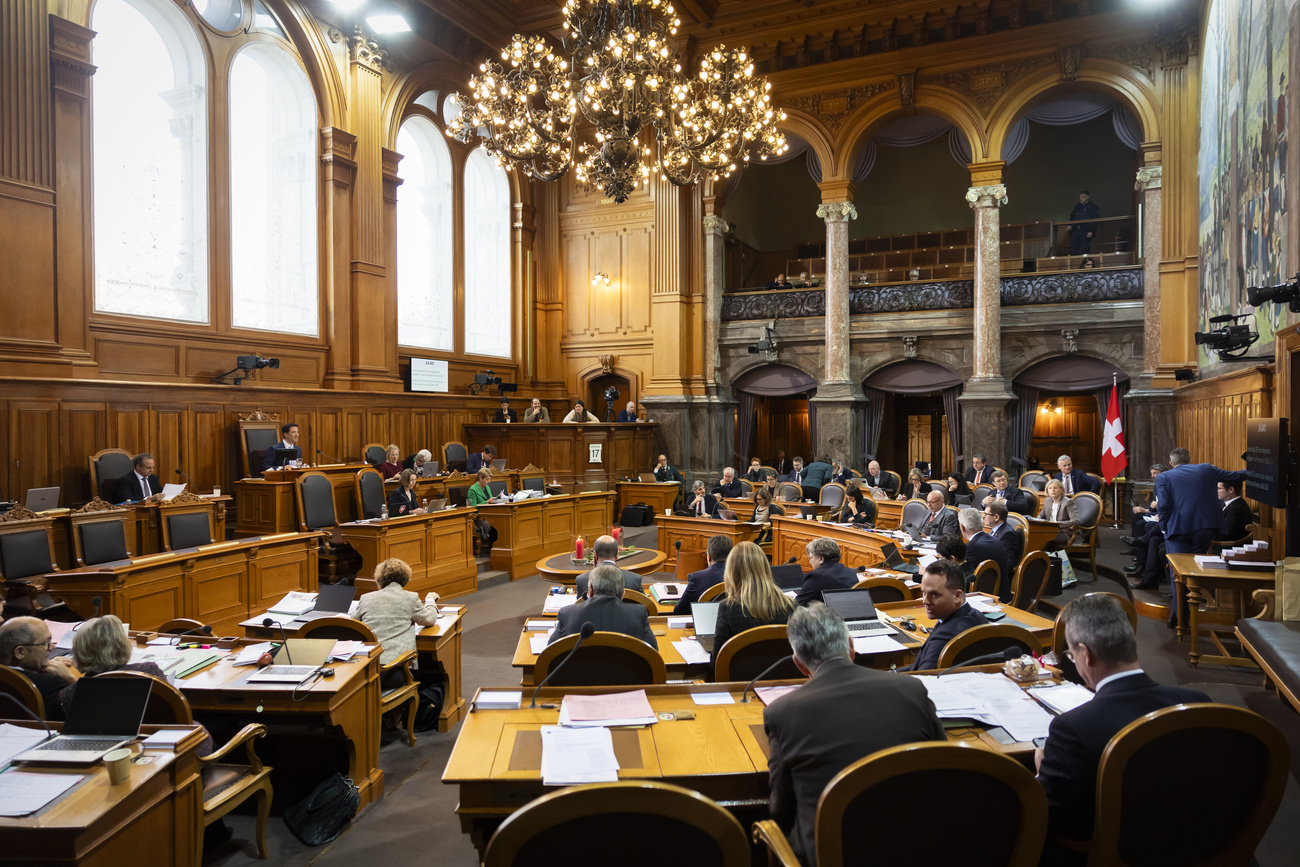 The spring session begins next week in the Federal Parliament, bringing key decisions for Swiss citizens abroad. These include the potential abolition of child pensions and a motion in favour of the descendants of expatriates in South America.