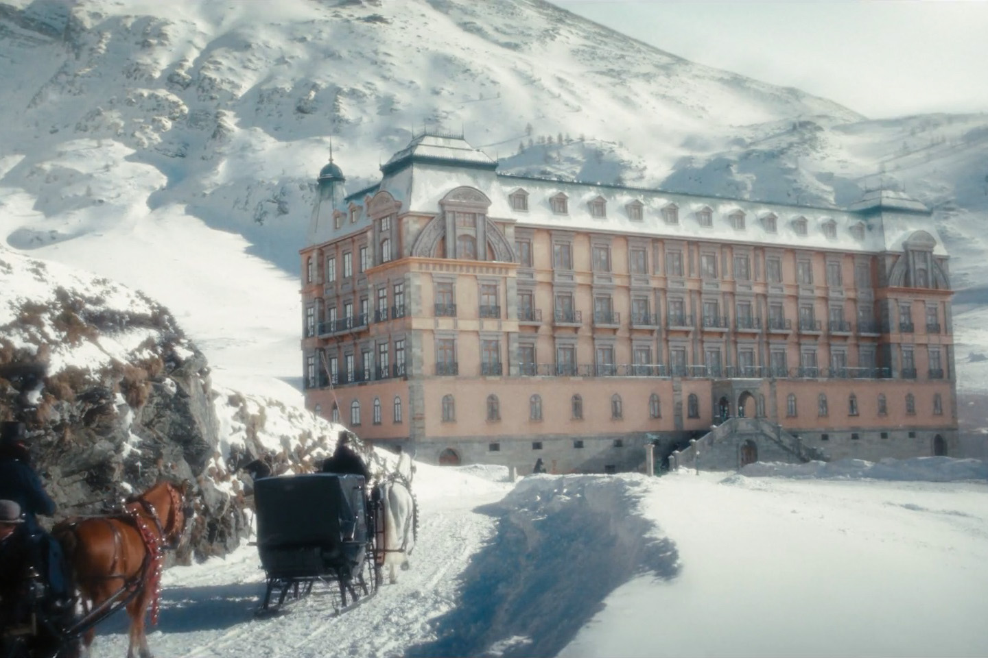 Don’t think small: first Swiss Netflix series, ‘Winter Palace’ sets tone of what’s to come