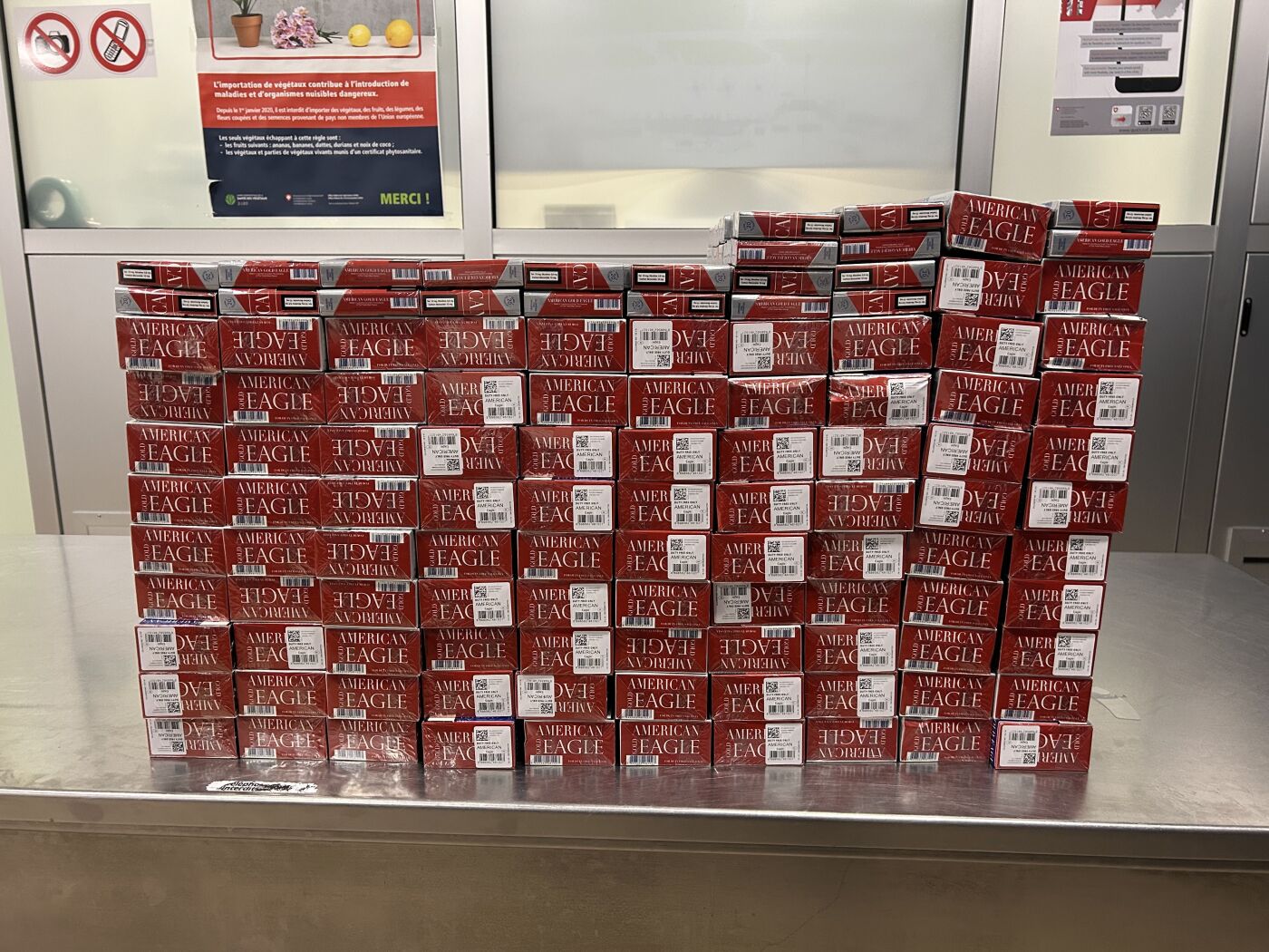 Cigarette smuggling at Swiss airports at an all-time high