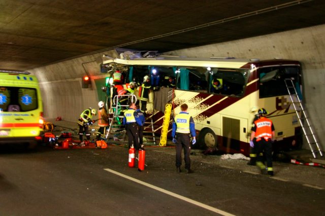 Parents seek to reopen Swiss bus crash enquiry - SWI 