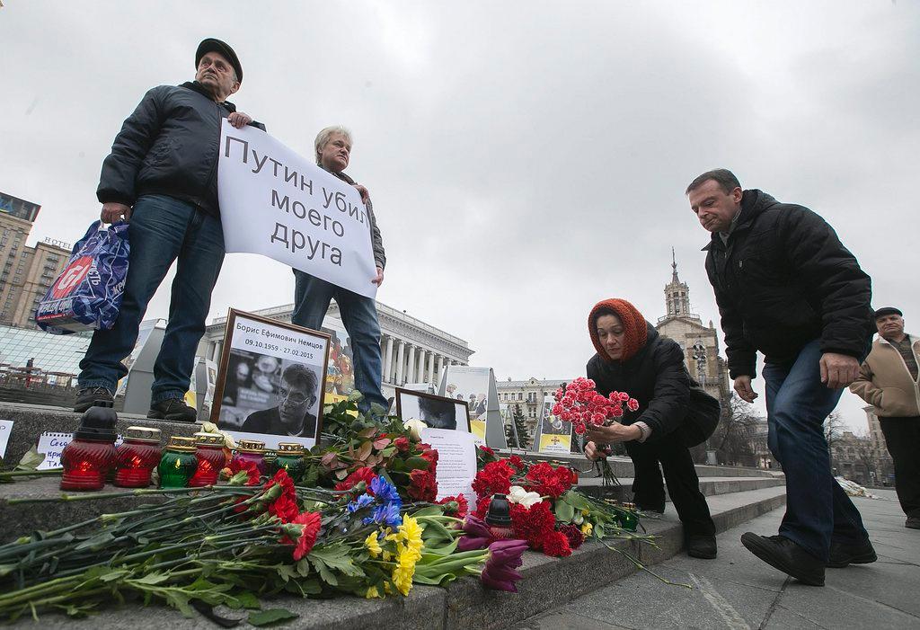 Немцов на Майдане 2004