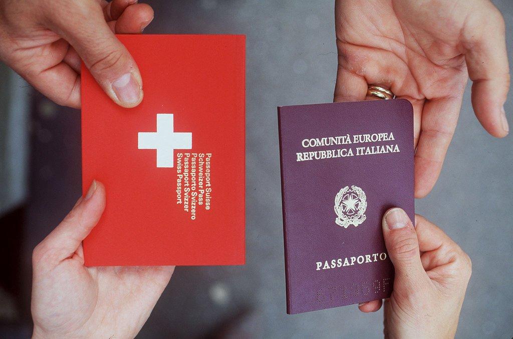 Rules for Swiss citizenship slightly eased SWI swissinfo.ch