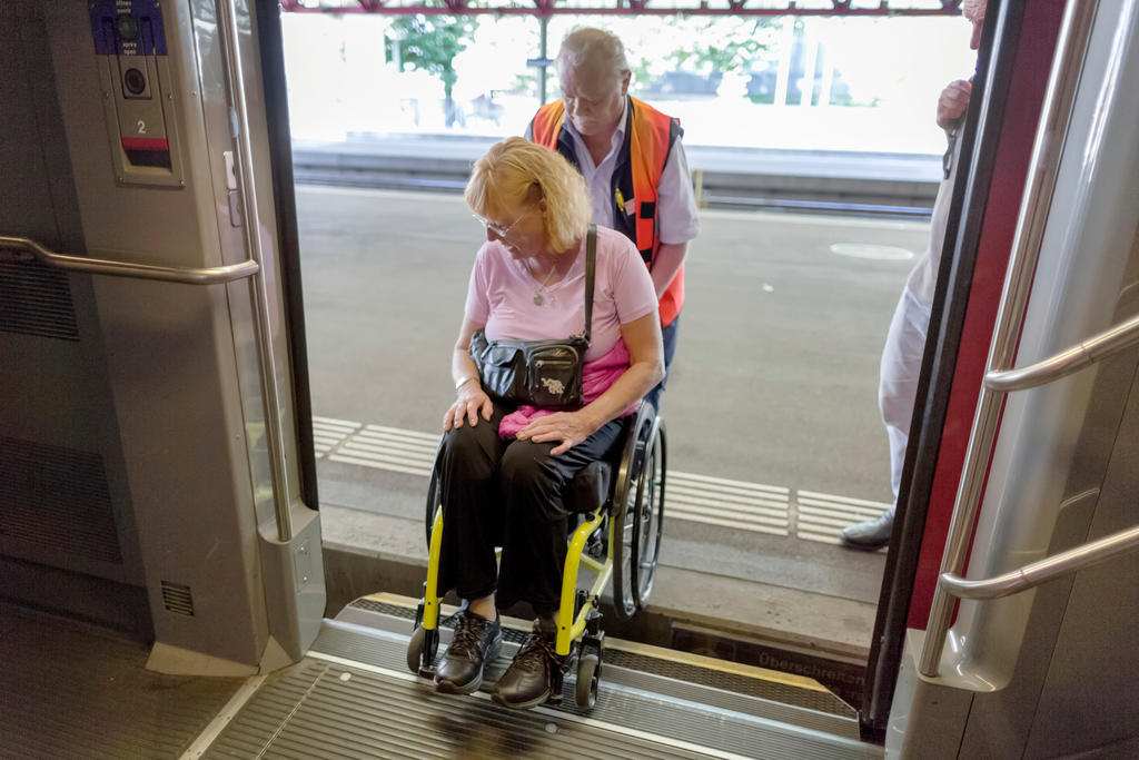 Partial ruling in train accessibility case - SWI swissinfo.ch