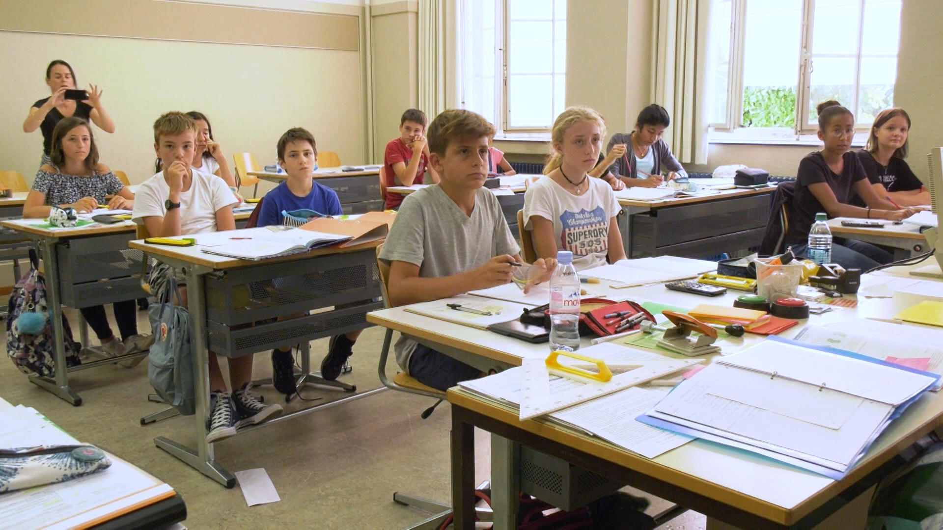 bilingual-teaching-kicks-off-in-secondary-schools-swi-swissinfo-ch