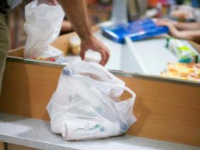 Les sacs plastique ne seront plus gratuits dans les commerces