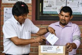 Evo Morales iría a una segunda vuelta frente a Mesa en Bolivia - SWI  