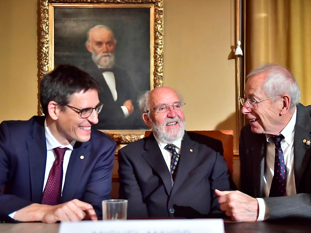 Michel Mayor et Didier Queloz ont reçu leur Prix Nobel ...