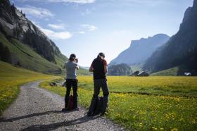 瑞士旅游业被告知需适应疫情时代新的旅行习惯 Swi Swissinfo Ch