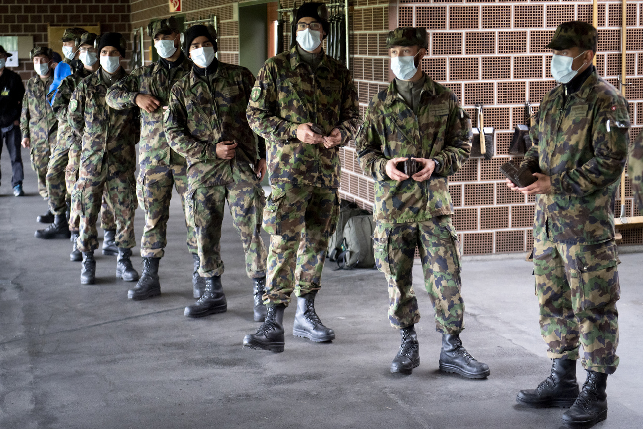 Swiss army 'ready' for second virus wave - SWI swissinfo.ch