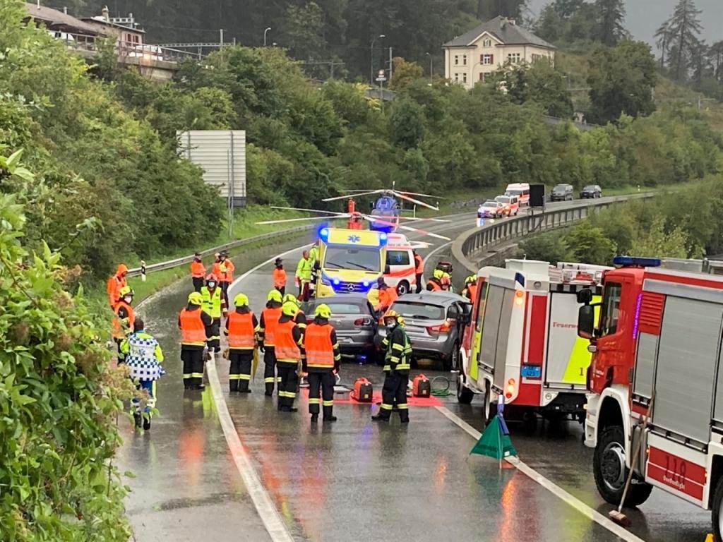 GR: Nove Feriti In Incidente Sulla A13 - SWI Swissinfo.ch