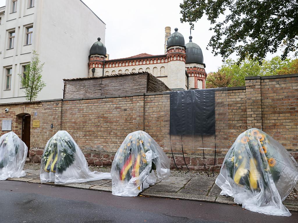 Gedenken Zum Jahrestag Des Halle-Anschlags In Deutschland - SWI ...