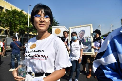 Bad student. Студенты Таиланда. Thailand students. Thai student.