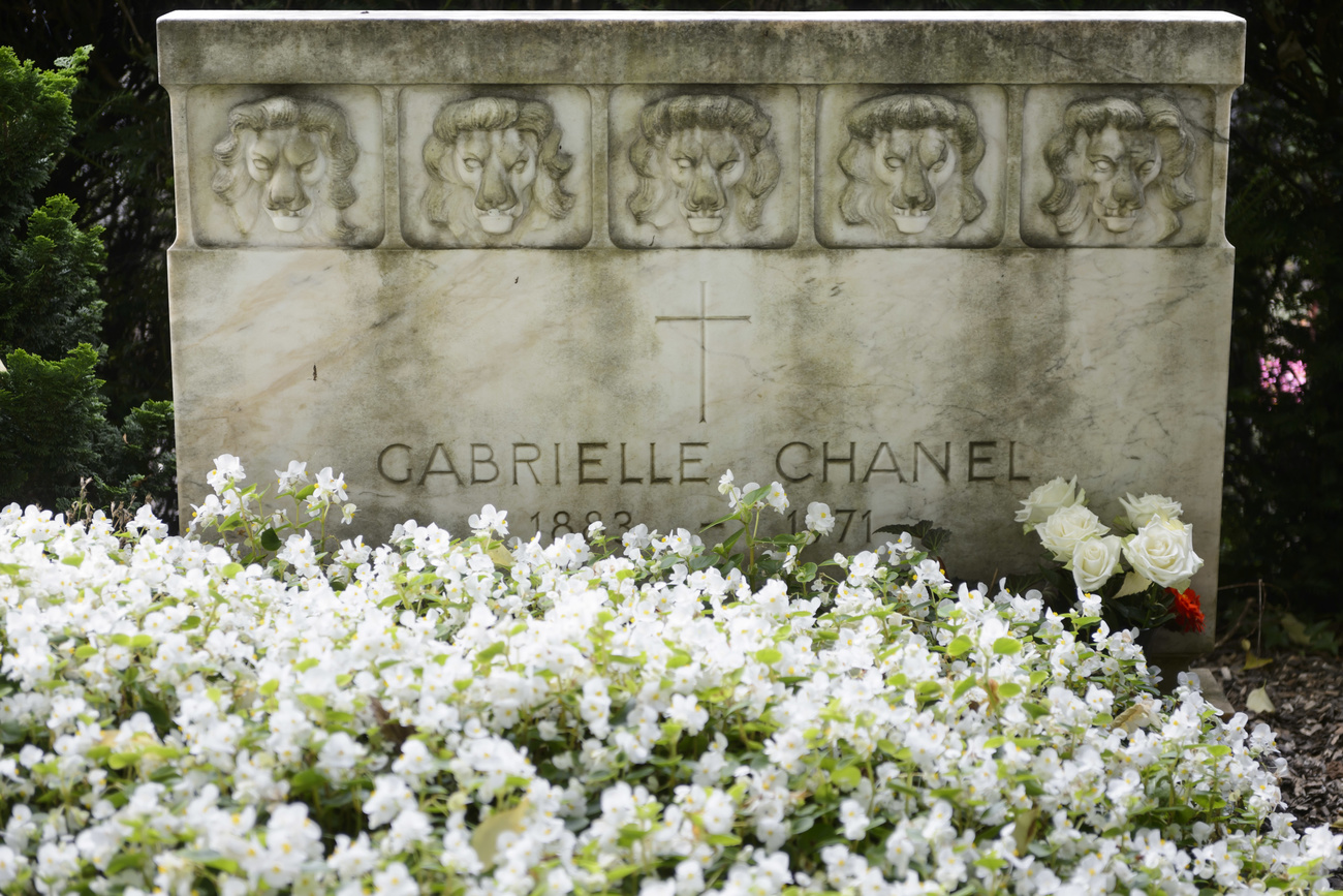 Gabrielle Coco Chanel biography