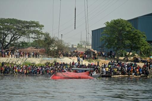 Al menos 26 muertos en naufragio de un ferry en Bangladés (nuevo balance) -  SWI swissinfo.ch