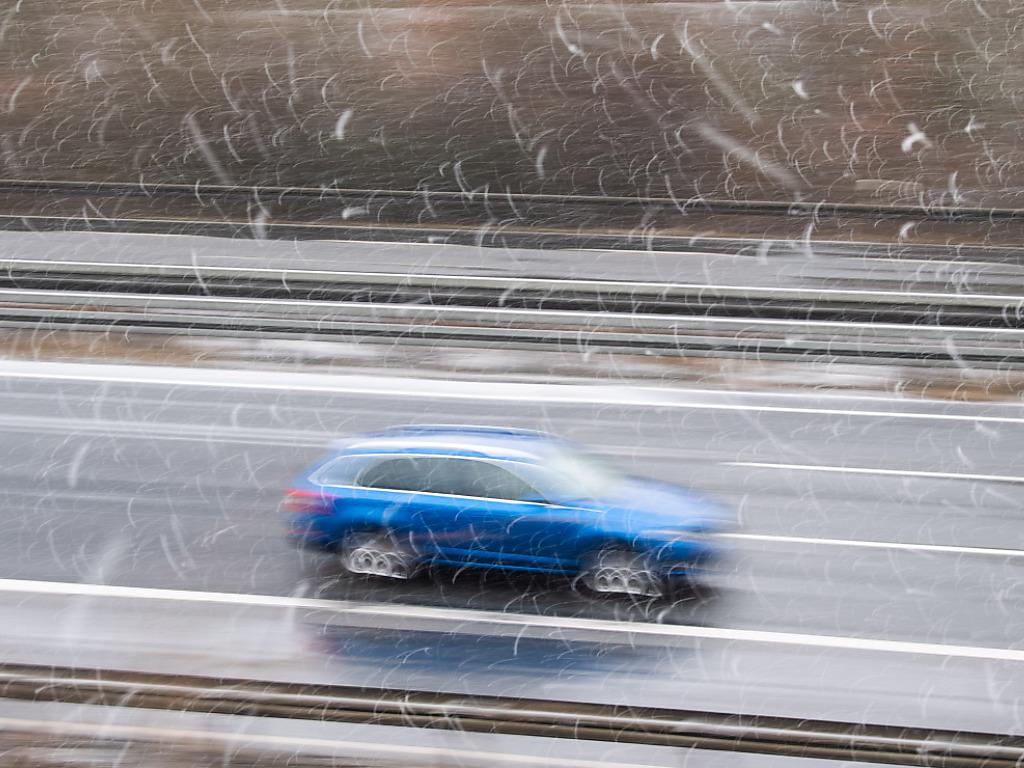 Cambio manuale sempre meno diffuso, solo un'auto nuova su cinque - SWI