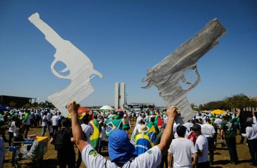 Milhares De Bolsonaristas Se Manifestam A Favor Das Armas Em Brasília Swi Swissinfo Ch