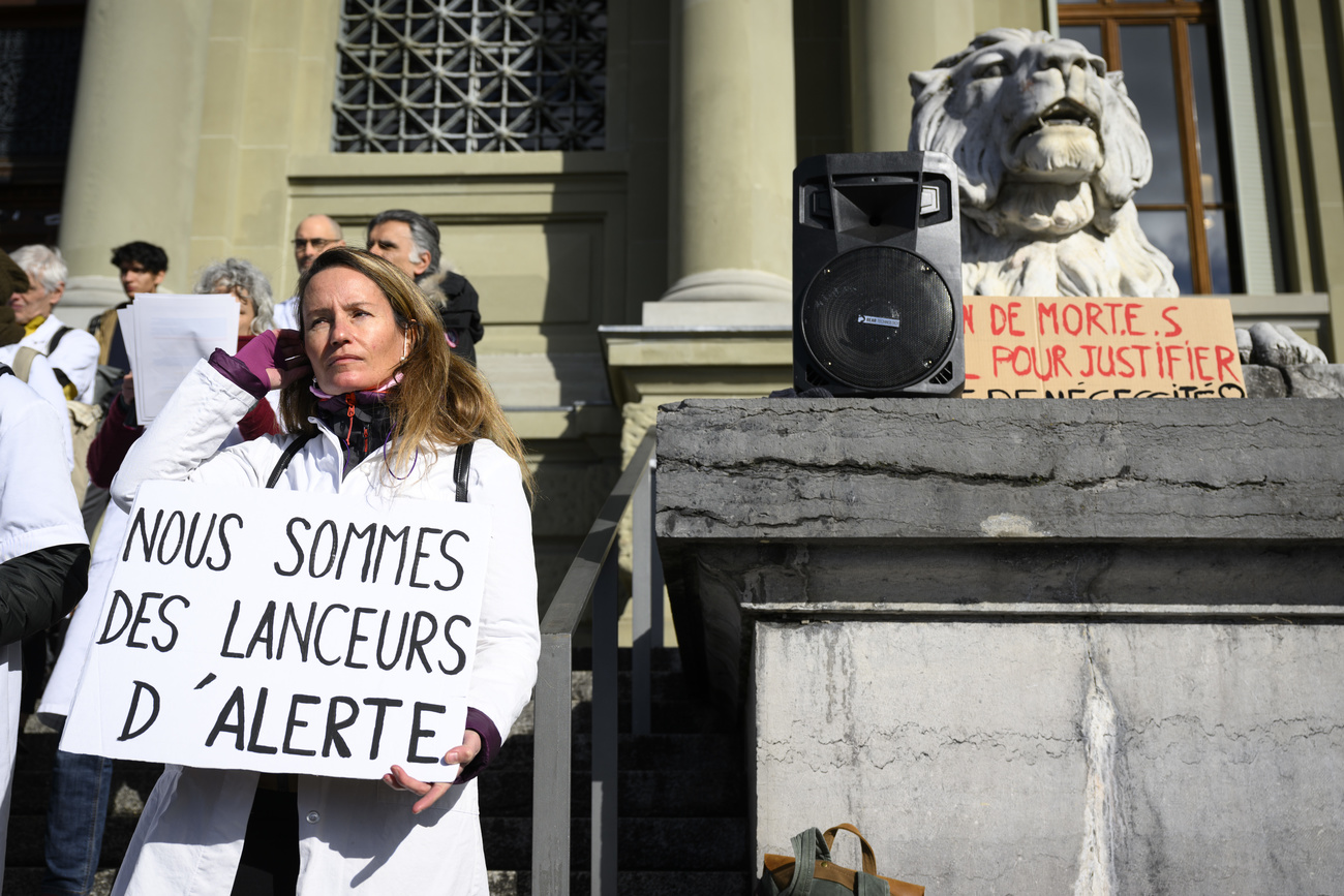 Climate Activists Fined For Swiss Protest Action Swi Swissinfoch 7457