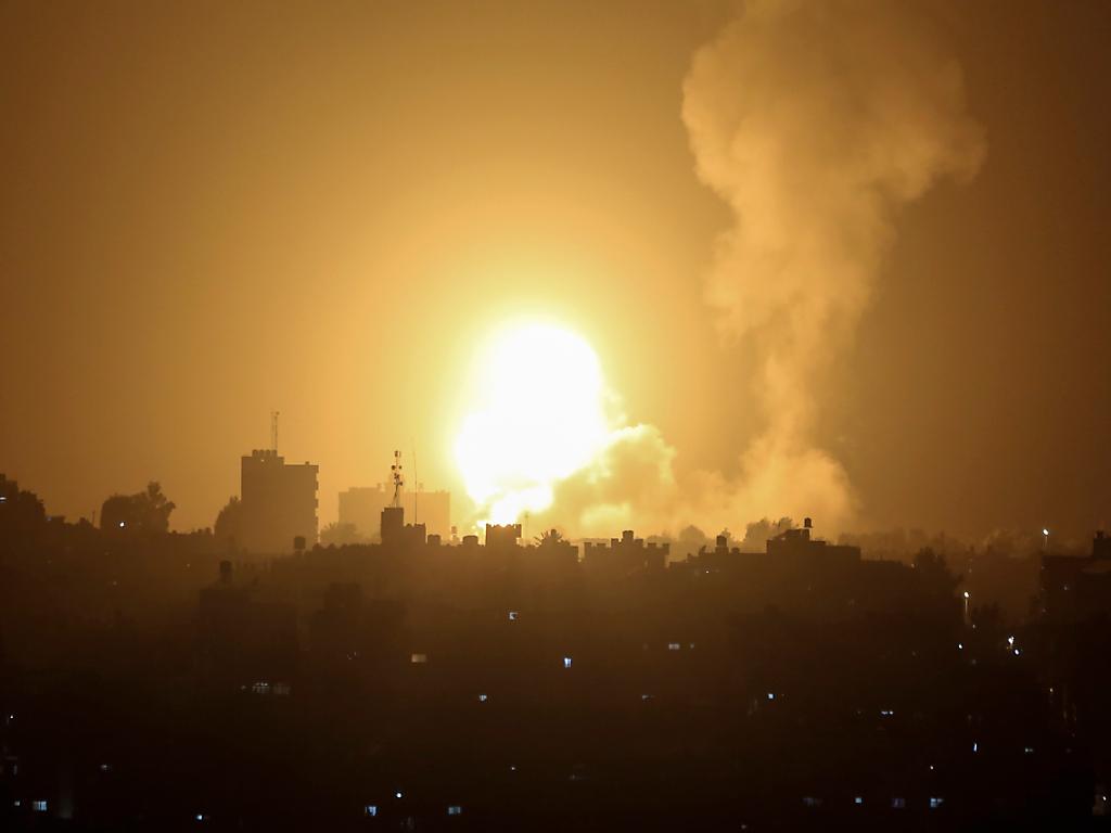 Israel Beschiesst Nach Raketenangriff Hamas-Ziel Im Gazastreifen - SWI ...