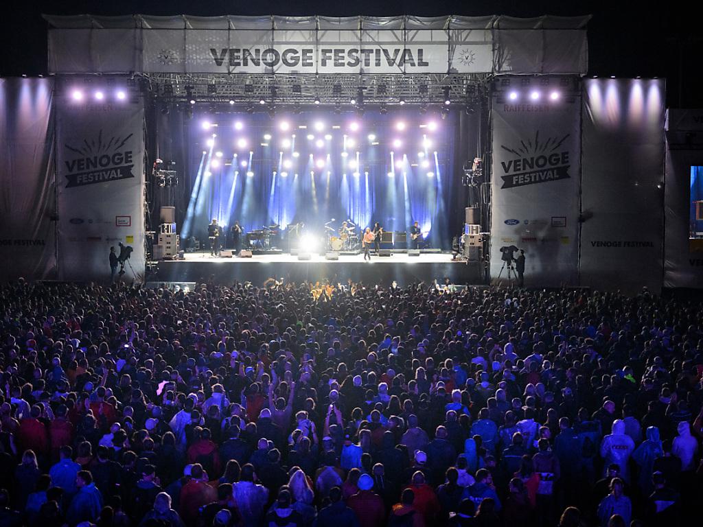 Malgré la pluie, le Venoge Festival a battu des records - SWI 