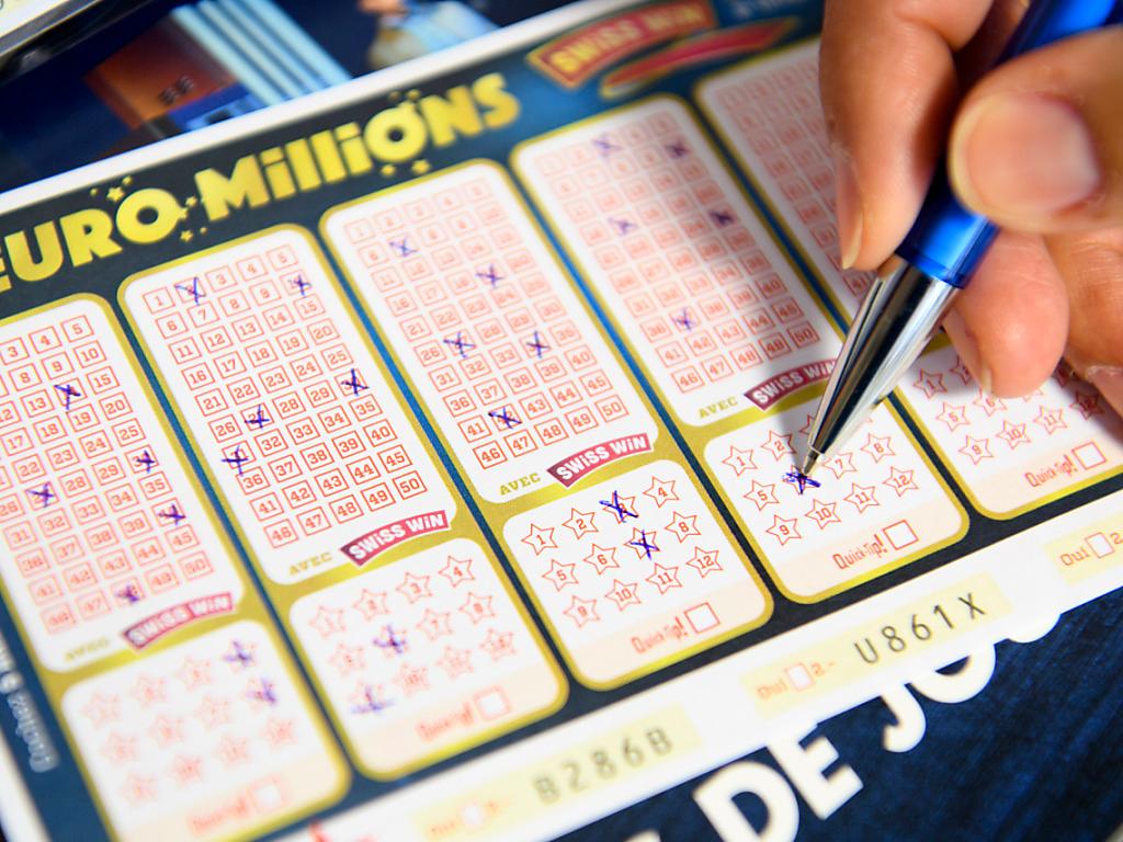 Gl Ckspilz Knackt Euro Millionen Jackpot Mit Millionen Franken Swi Swissinfo Ch