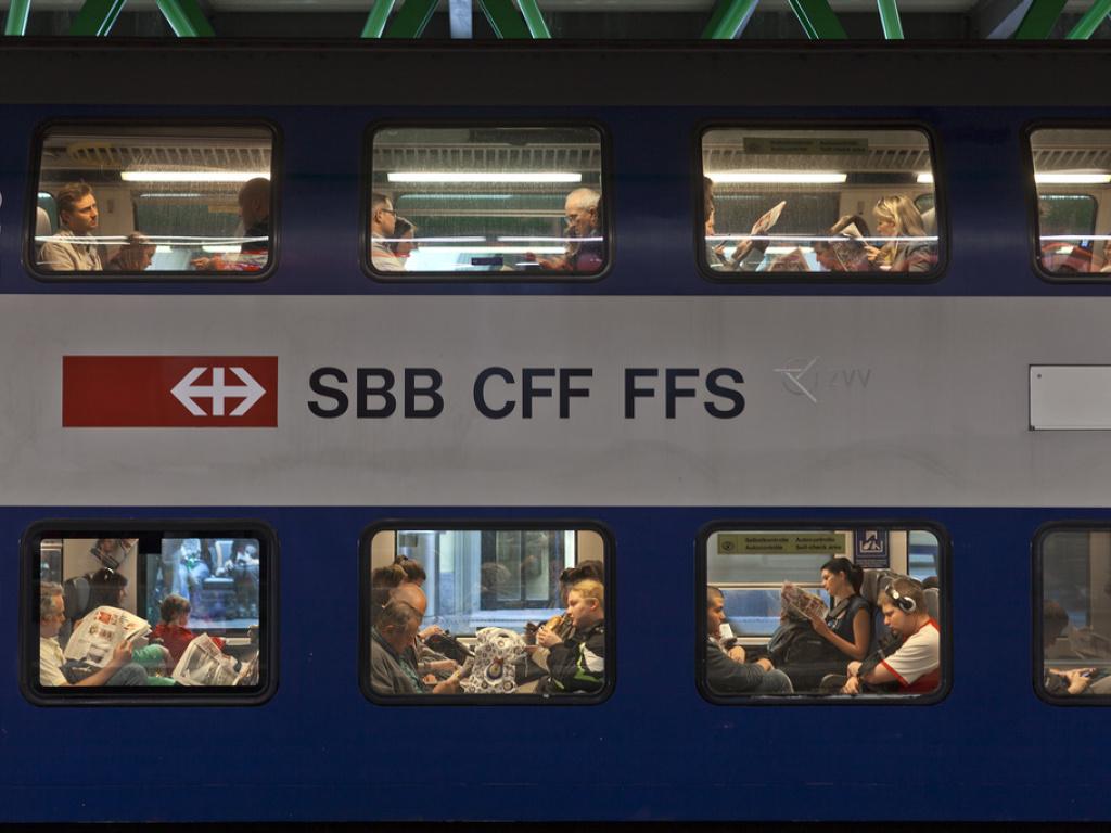 SBB machen 245 Millionen Franken Minus im 2022 - SWI swissinfo.ch