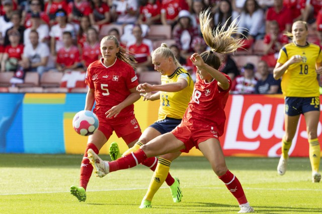 Turquia e Ucrânia se enfrentam hoje no futebol