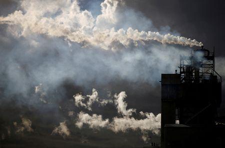 COP 28: Combustíveis fósseis assombram negociações