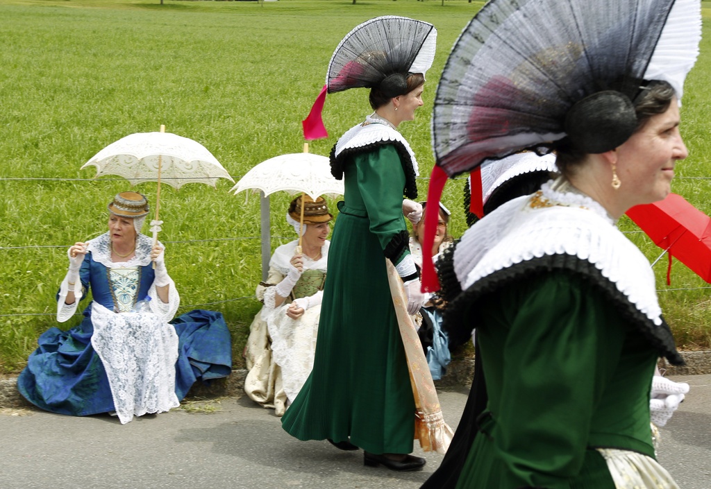 12年ぶりの民族衣装祭 Swi Swissinfo Ch